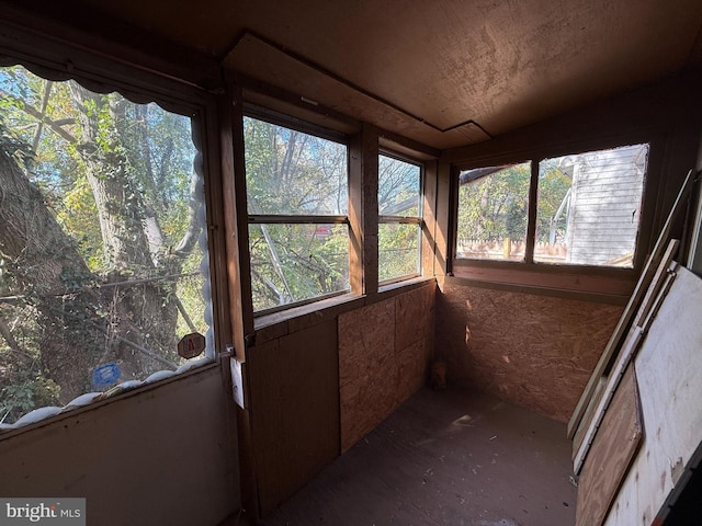 view of unfurnished sunroom