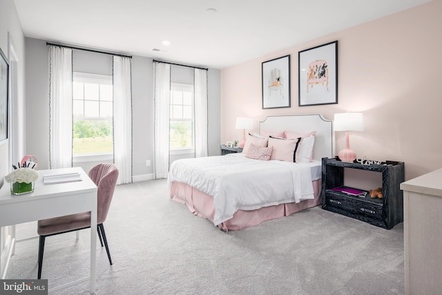 view of carpeted bedroom