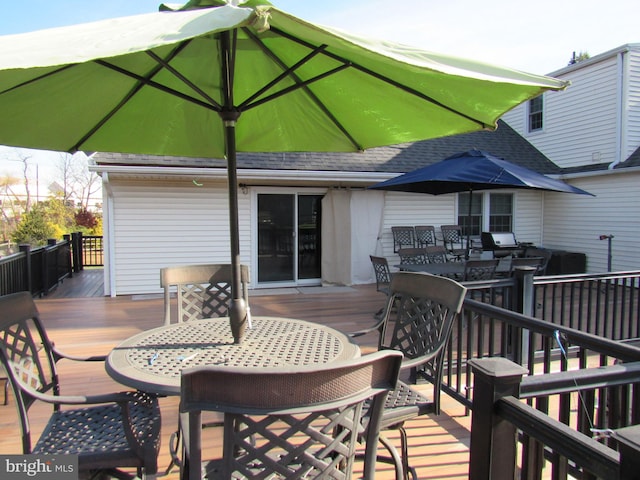 view of wooden deck