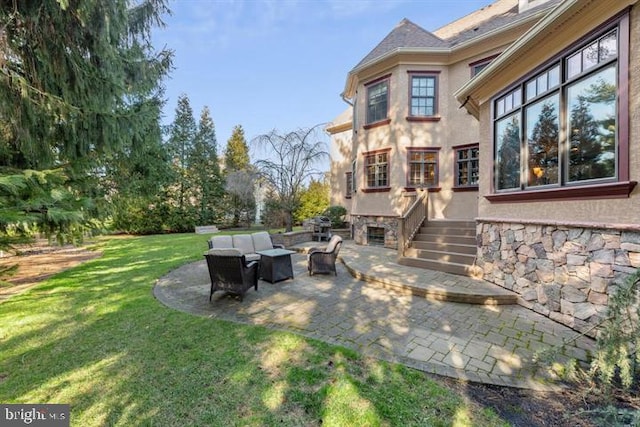 view of yard with a patio area