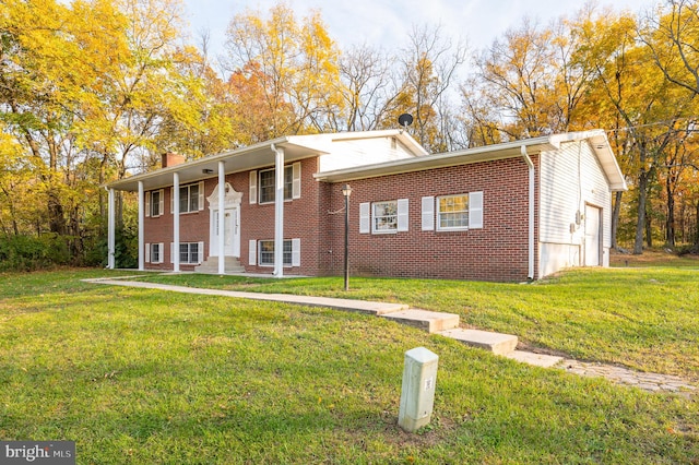 view of front of property with a front lawn