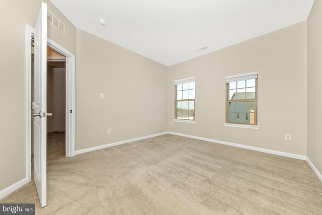 view of carpeted spare room