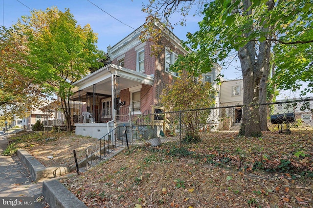 view of front facade with a porch