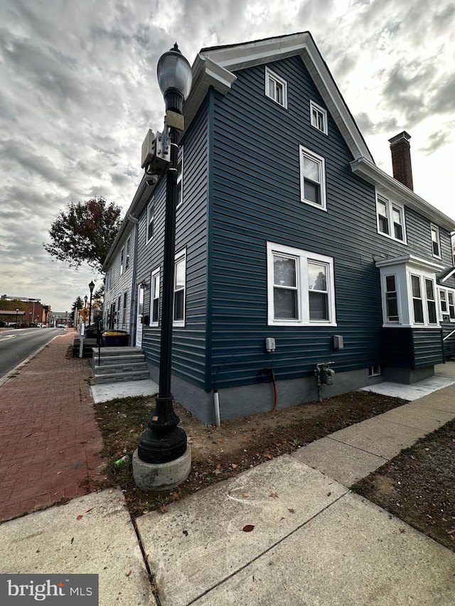 view of home's exterior