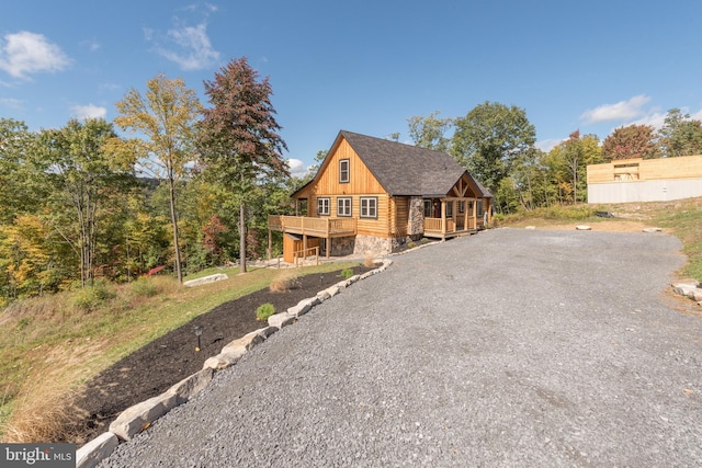 view of front of home featuring a porch