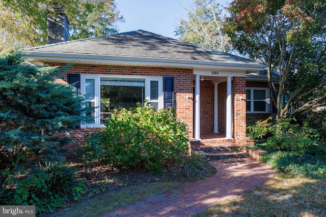 view of front of property