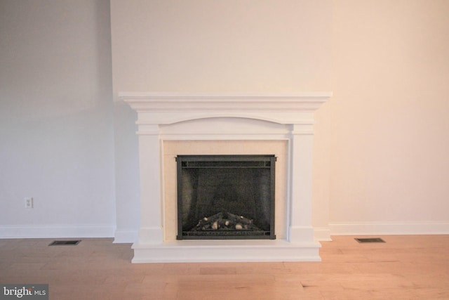 room details featuring hardwood / wood-style flooring