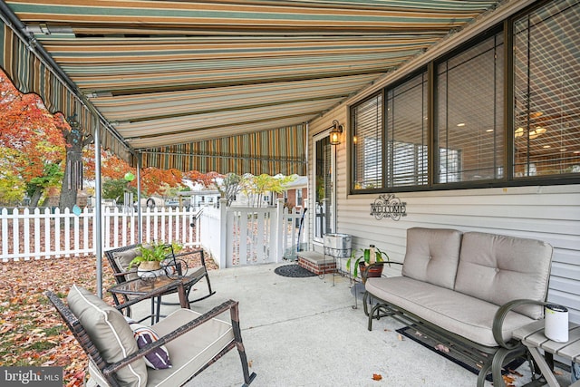 view of patio / terrace featuring an outdoor hangout area