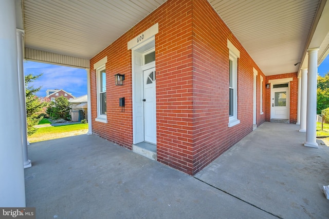 view of patio / terrace with a porch