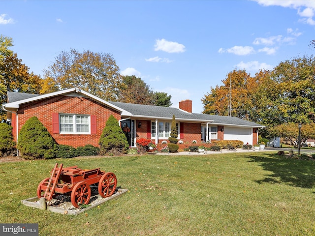 ranch-style house with a front yard