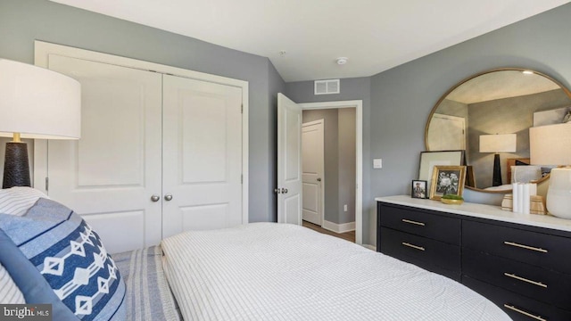 bedroom featuring a closet