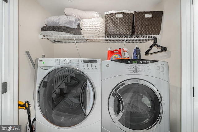 laundry area featuring washer and clothes dryer