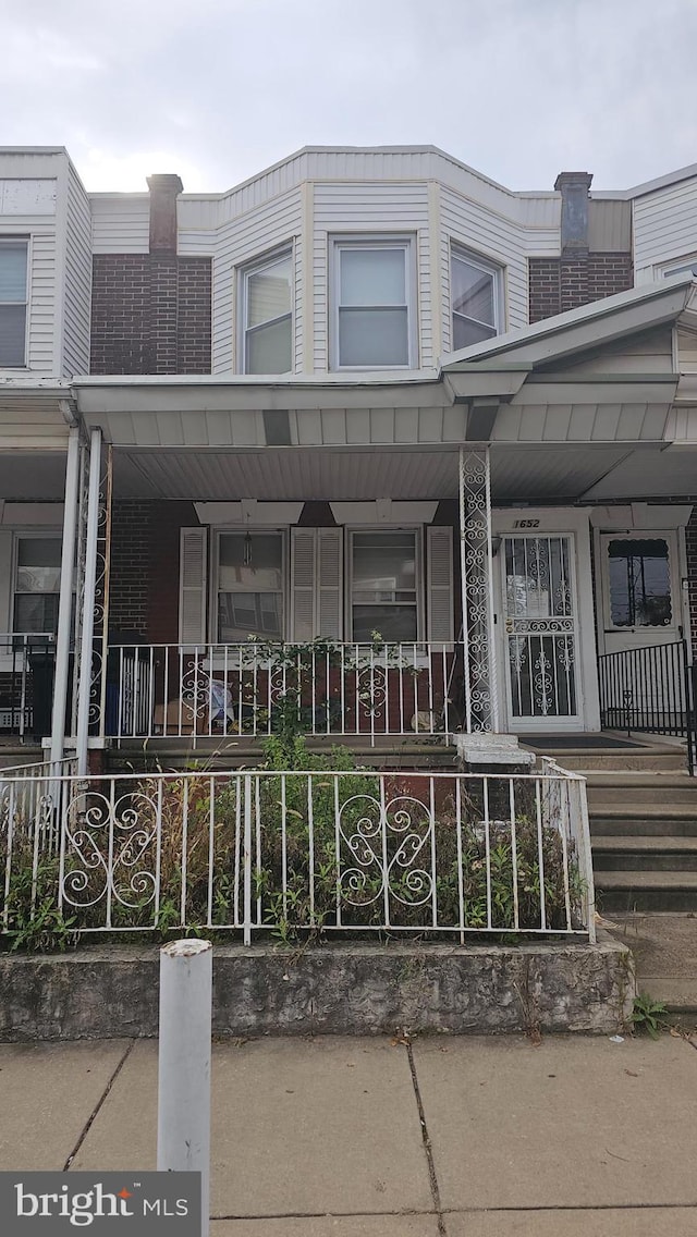 exterior space featuring a porch