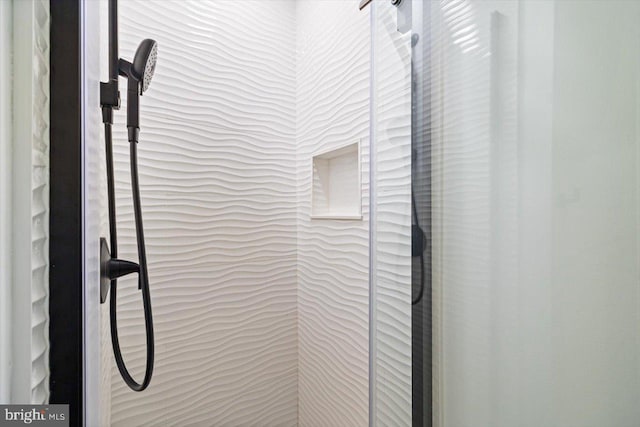 interior details with tiled shower