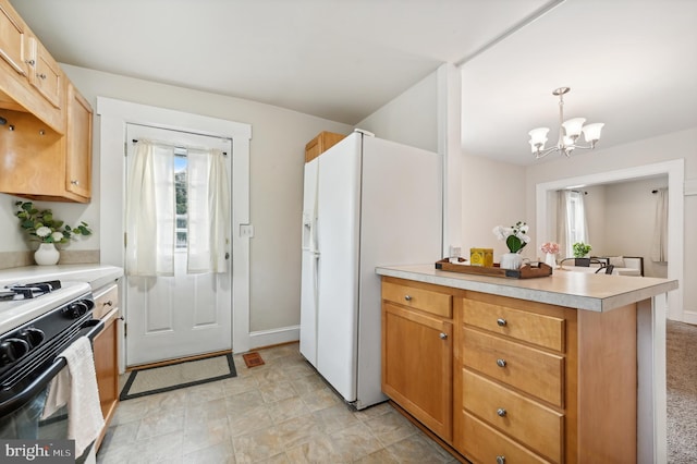 kitchen with a chandelier, decorative light fixtures, white appliances, kitchen peninsula, and light colored carpet