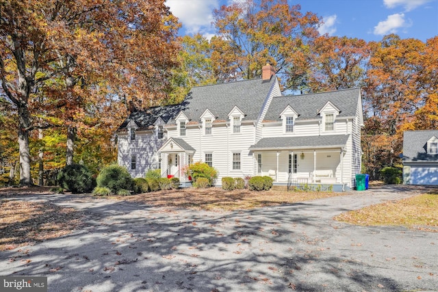 view of front of property featuring a porch