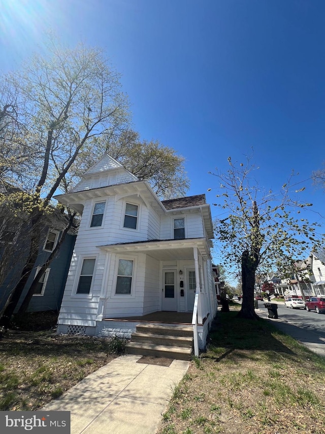 view of front of house with a porch