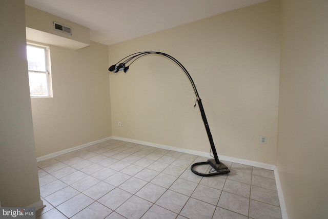 403 O St NW, Washington, DC 20001 - interior details with baseboards and visible vents