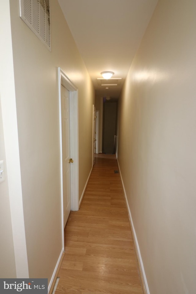 403 O St NW, Washington, DC 20001 - corridor with light wood-style floors, visible vents, and baseboards