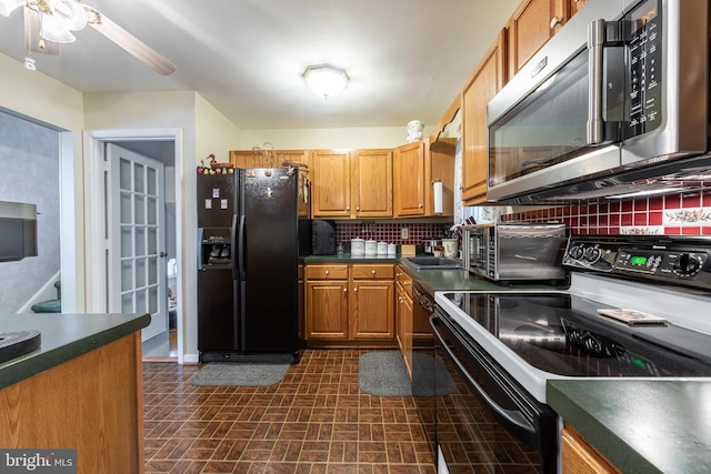 kitchen with sink, black appliances, backsplash, and ceiling fan