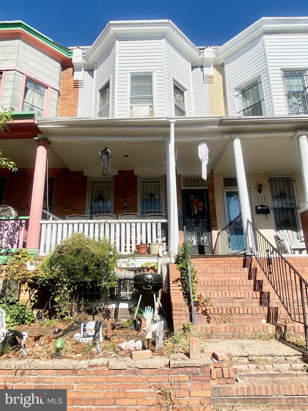 multi unit property featuring covered porch