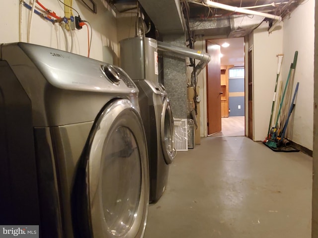 interior space with washing machine and clothes dryer