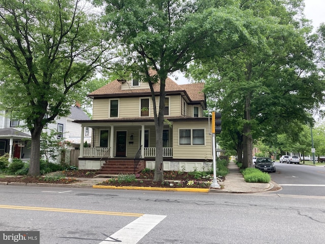 view of front facade with a porch