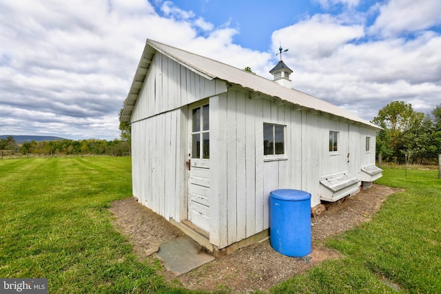43086 Lucketts Rd, Leesburg, VA 20176 - view of outdoor structure with an outdoor structure