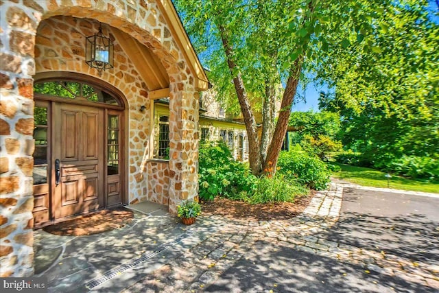 view of entrance to property