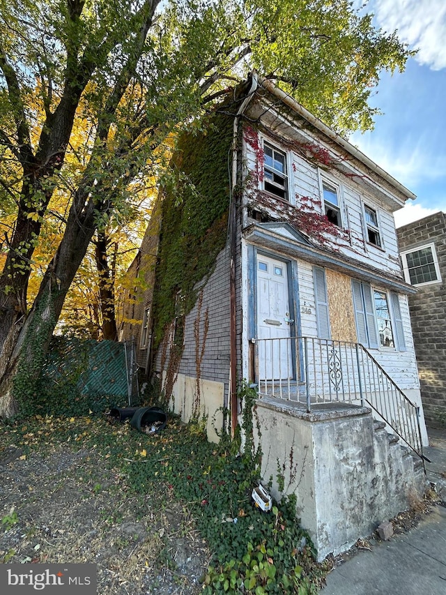 view of front of house