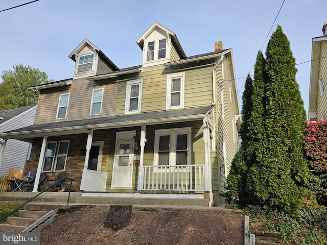 view of front of home with covered porch