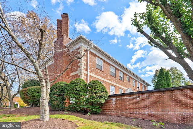 view of building exterior