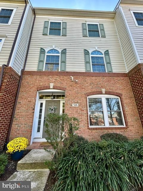 view of townhome / multi-family property