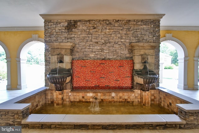 interior details featuring ornamental molding