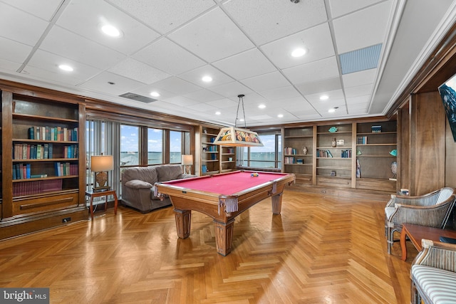 200 59th St Unit 506, Ocean City, MD 21842 - playroom with billiards, built in shelves, visible vents, and recessed lighting