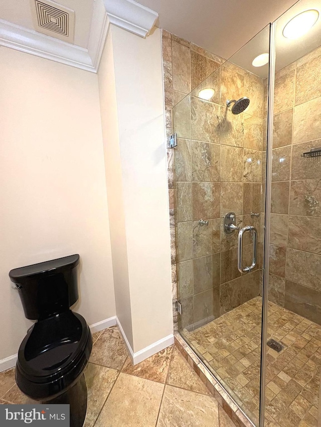 bathroom featuring walk in shower and crown molding