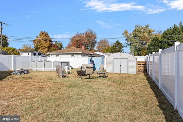 view of yard with a shed