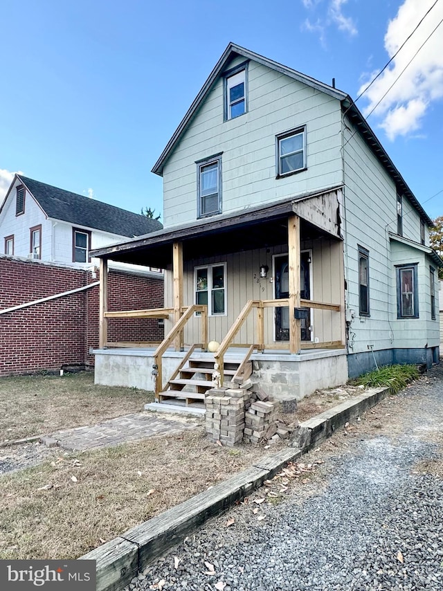 view of front facade with covered porch