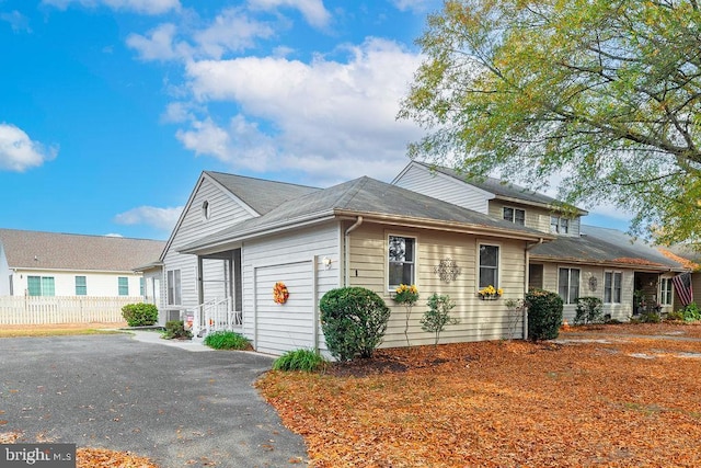 8 Crossgate Dr Unit 8, Seaford, DE 19973 - view of front of home featuring fence and driveway
