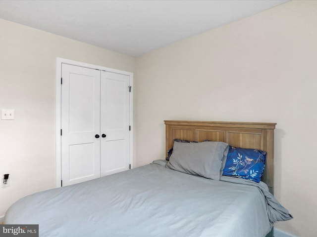 bedroom with a closet