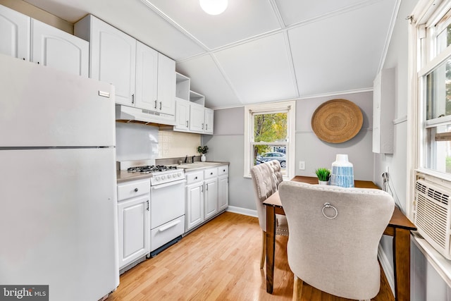 22 Fairmont Pl, Indian Head, MD 20640 - kitchen featuring under cabinet range hood, white appliances, a sink, light countertops, and white cabinets