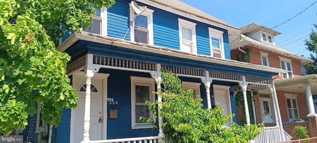 view of front of house with covered porch