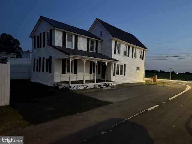 view of front facade with a porch