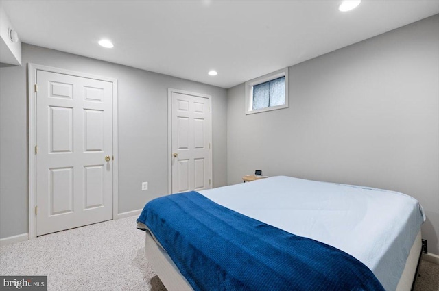 bedroom with carpet flooring