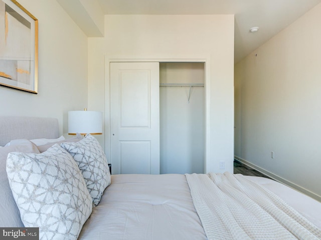 bedroom with a closet