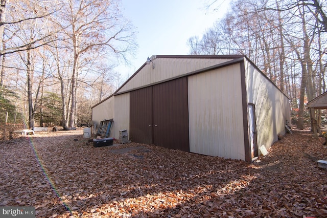 view of outdoor structure