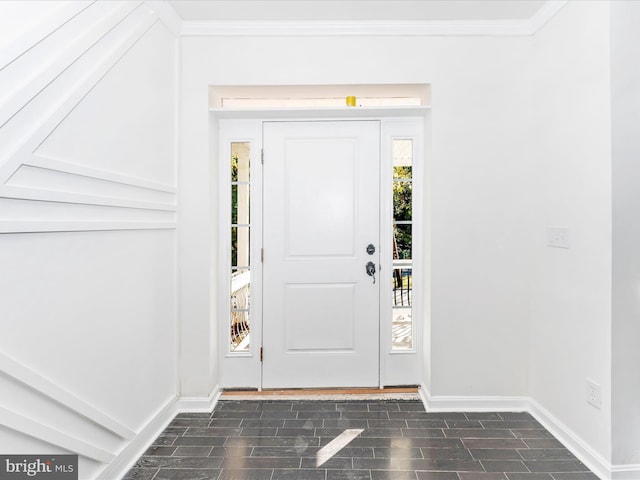 2592 Druid Park Dr, Baltimore, MD 21215 - foyer featuring crown molding and baseboards