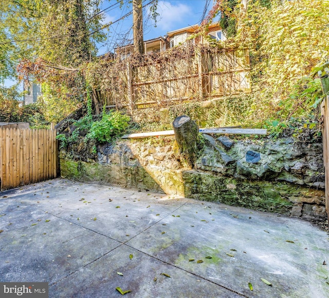 2592 Druid Park Dr, Baltimore, MD 21215 - view of patio / terrace