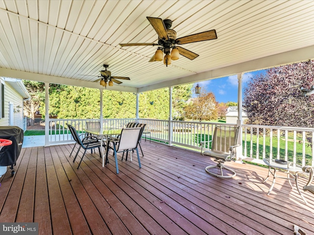 deck featuring ceiling fan