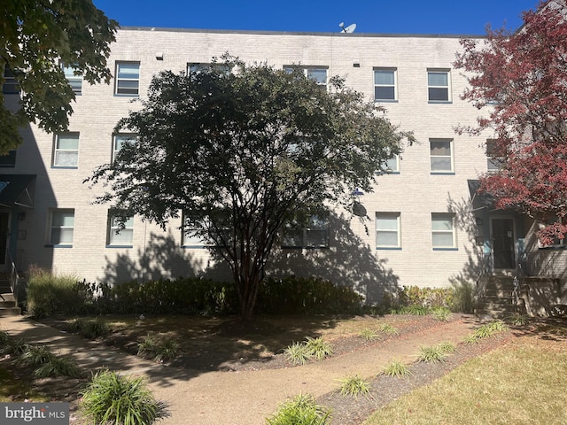 view of building exterior